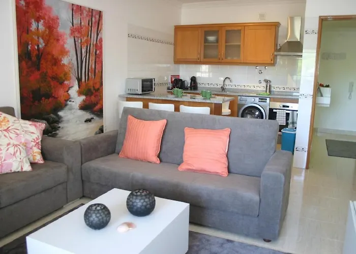 Apartamento Luminoso Urb. Quinta Das Palmeiras